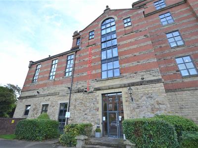 Threadfold Way, Bolton
